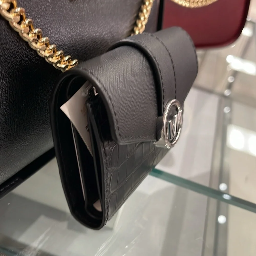 MICHAEL KORS CARMEN MEDIUM LOGO AND FAUX LEATHER WALLET BLACK NWT